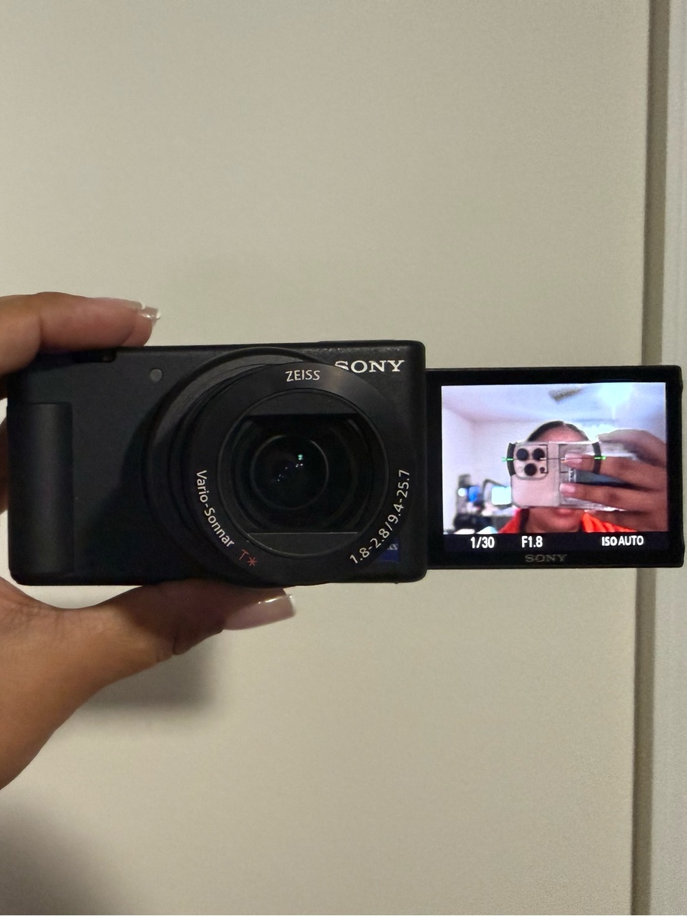 Sony ZV-1 4k Camera with Rechargeable Battery Doc + 3 Batteries